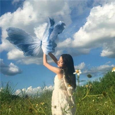 某天后之女走后门进组，人设崩塌，深夜持续发酵